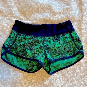 Lululemon 🍋 Women’s Speed Up low-Rise Lined Short 2.5" Size 2 Colour Green/Blue